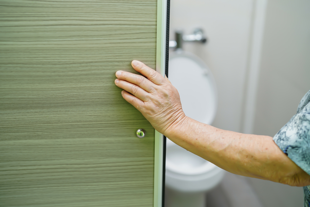 トイレのドアのリフォームで快適な理想の暮らしを手に入れる！詳しく解説